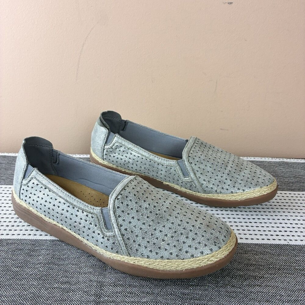 Clarks Women’s Sneakers Silver Gray Leather Espadrille Loafers Size 8.5M